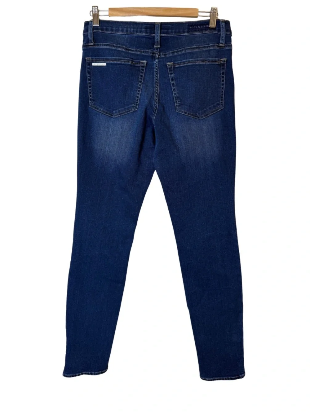 Rock & Republic | Classic High-Rise Skinny Jeans | Size 12 | EUC | Denim Casual - Picture 3 of 6